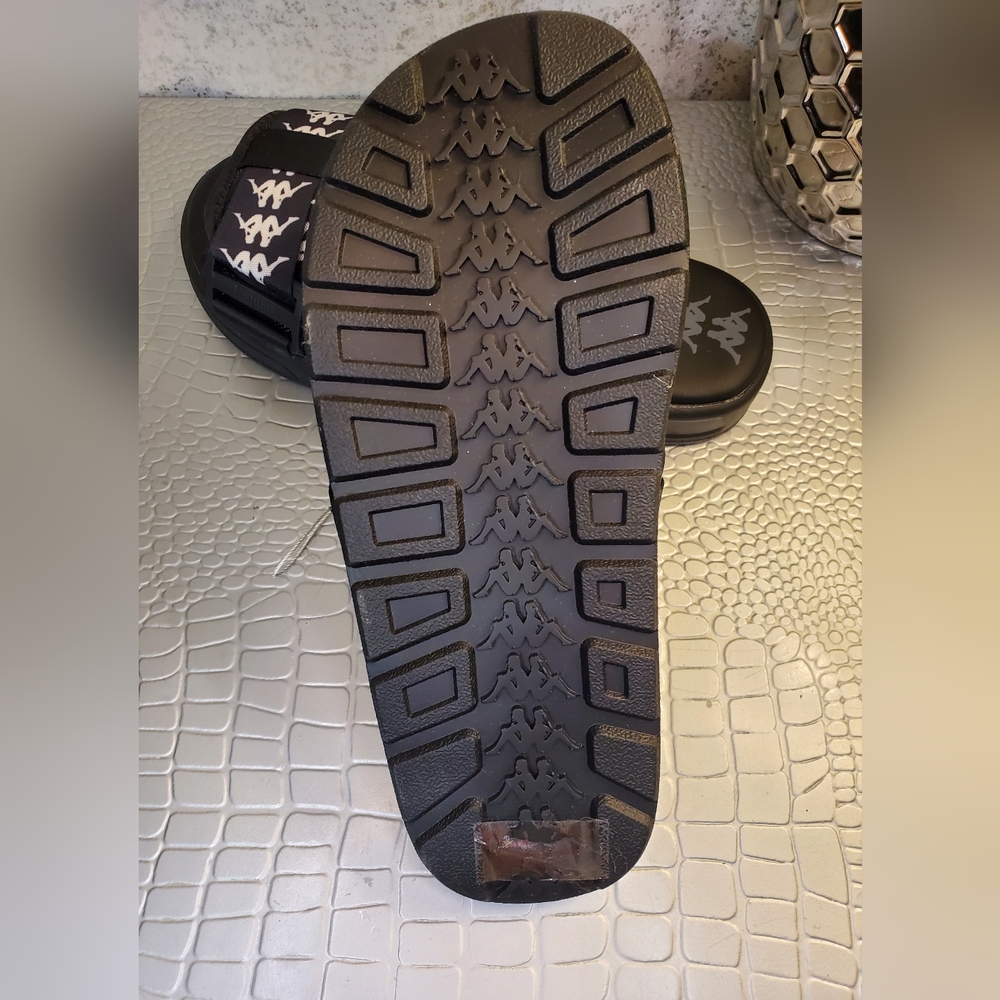 Kappa NWOT 222 Banda 1  Black and White Slide Sandals Size 6.5 - Picture 15 of 16